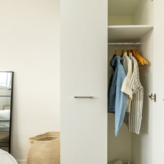 Silver En Suite City View - Image 3